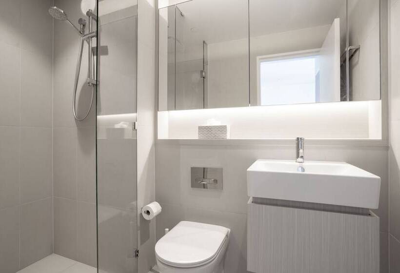 Modern Apartment In Darling Harbour