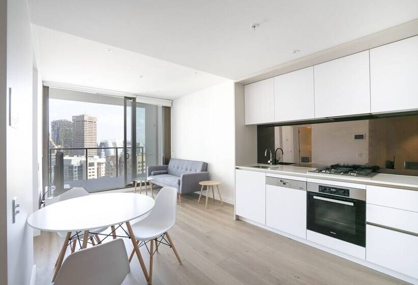 Modern Apartment In Darling Harbour