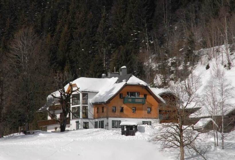 پانسیون Gasthof Tetter