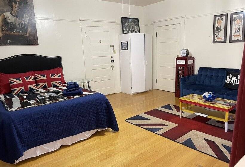 بنسيون Greenway Manor