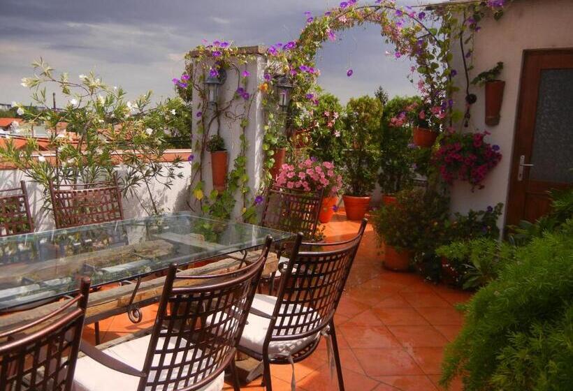 بنسيون Villa Lucia   Apartments&rooms