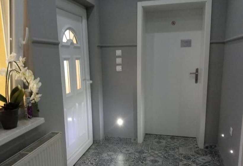 بنسيون Villa Lucia   Apartments&rooms