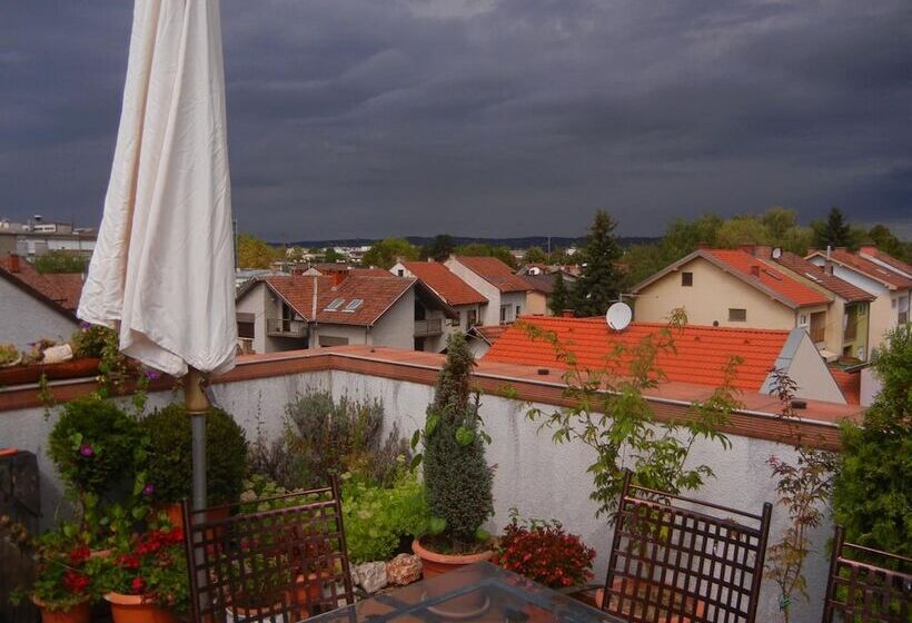 بنسيون Villa Lucia   Apartments&rooms