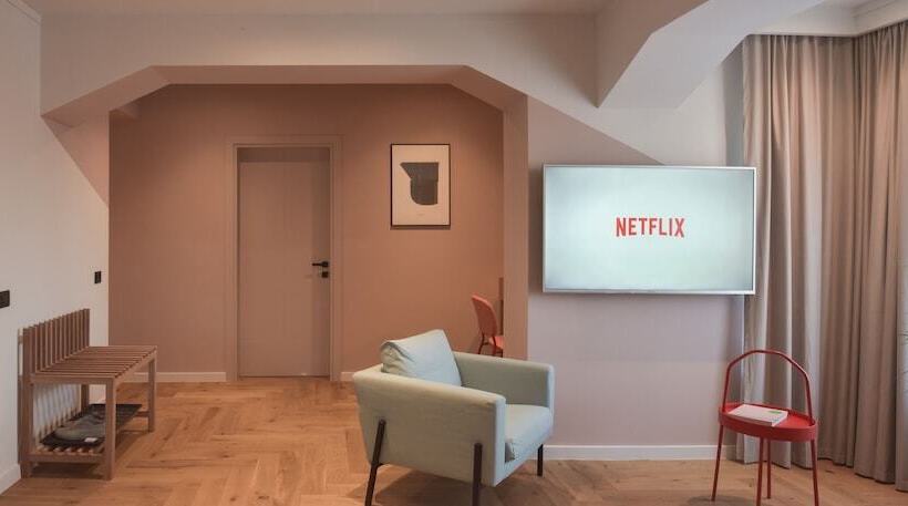 فندق Atlas Apart