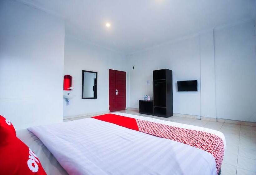 فندق Oyo 1969 Wisma Sari