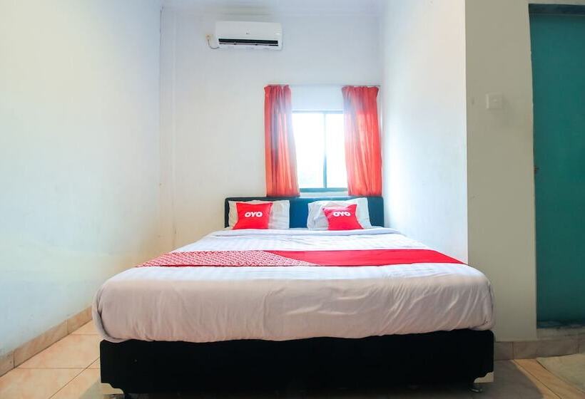 فندق Oyo 1969 Wisma Sari