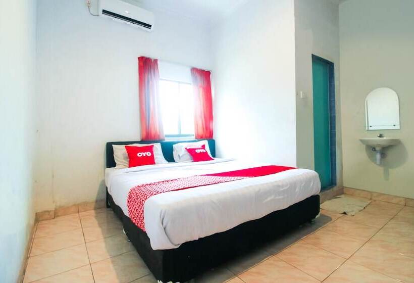 فندق Oyo 1969 Wisma Sari