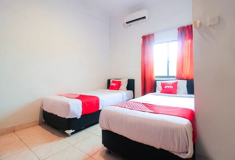 فندق Oyo 1969 Wisma Sari