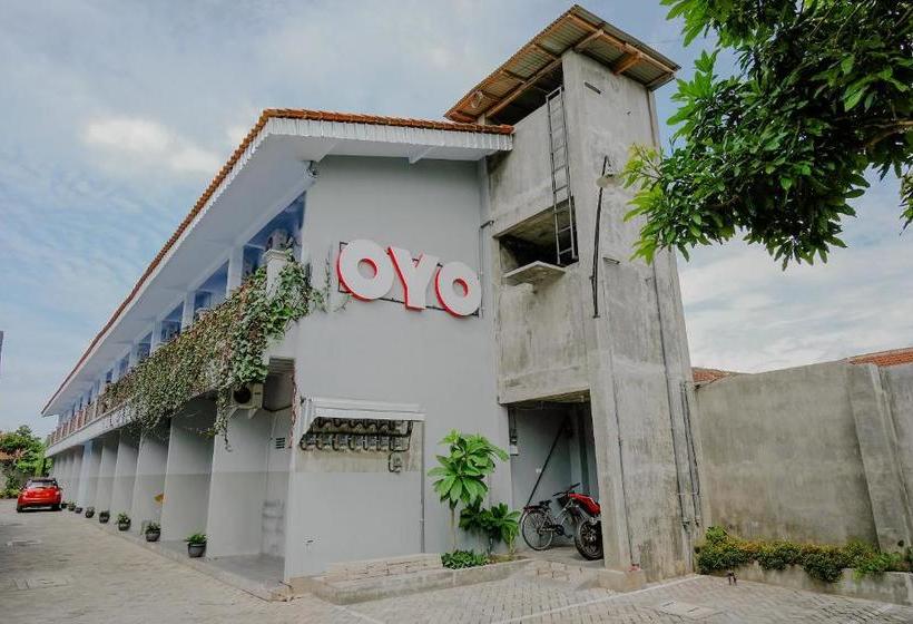 בית מלון כפרי Omah Kost Family Syariah