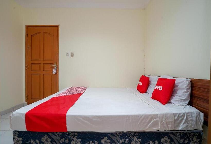 Отель Oyo 2025 Wisma Musdalifa