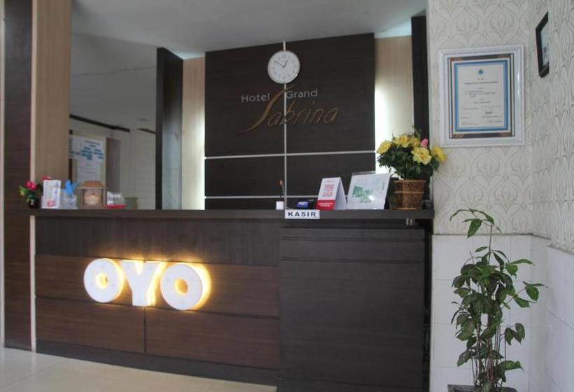Отель Oyo 2104  Grand Sabrina