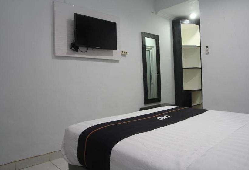 Отель Oyo 2104  Grand Sabrina