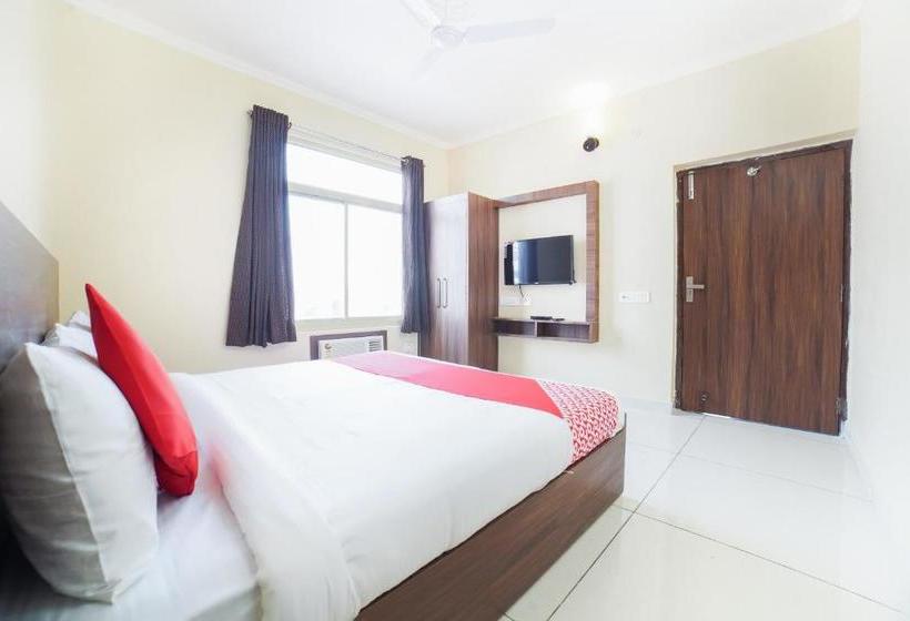 בית מלון כפרי Oyo 62368  Pearl Inn