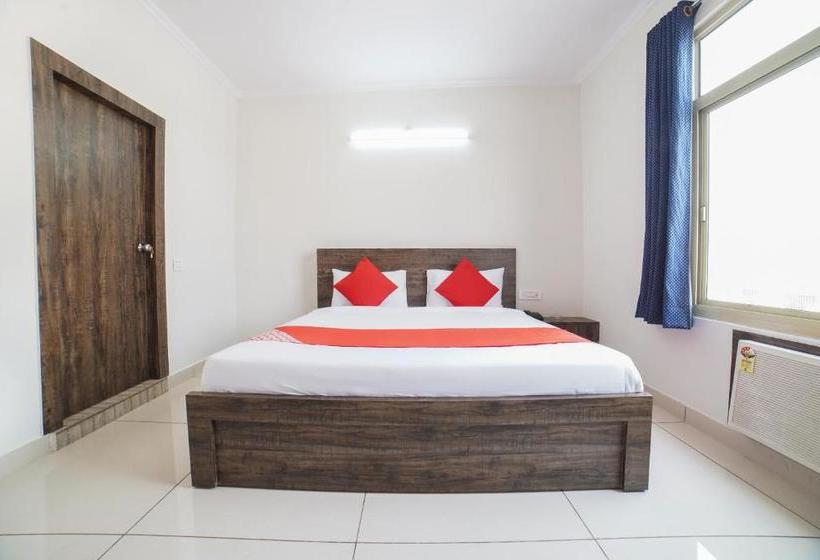 בית מלון כפרי Oyo 62368  Pearl Inn