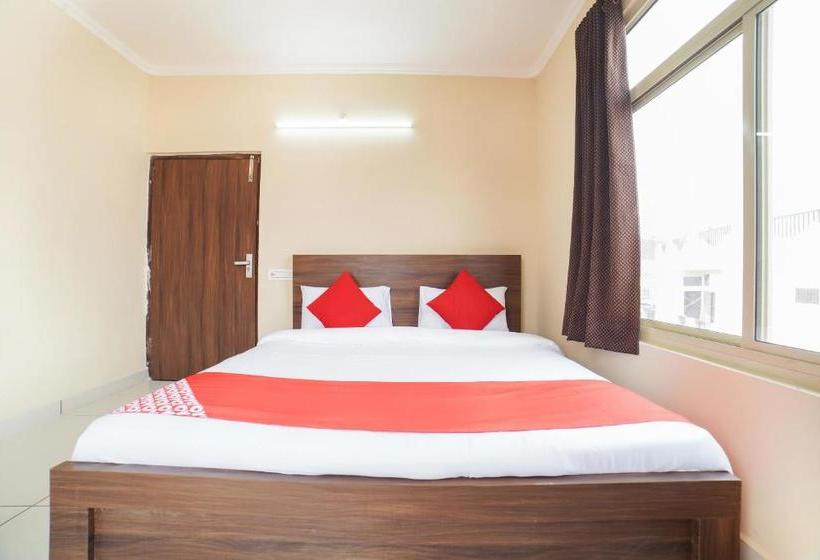 בית מלון כפרי Oyo 62368  Pearl Inn