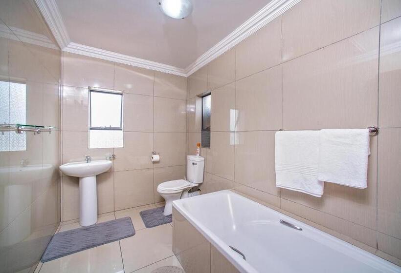 Khayalami Hotel   Emalahleni