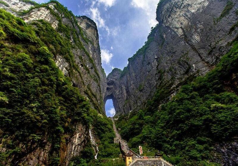 Lavande Hotel Zhangjiajie Tianmenshan Dayongfucheng