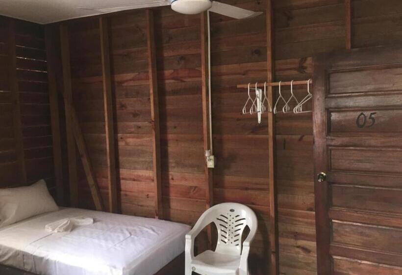 פנסיון Matus Guest House