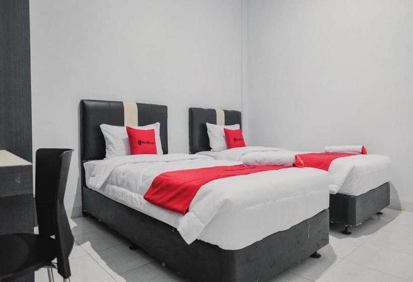 ペンション Reddoorz Plus Near Universitas Darma Agung Medan