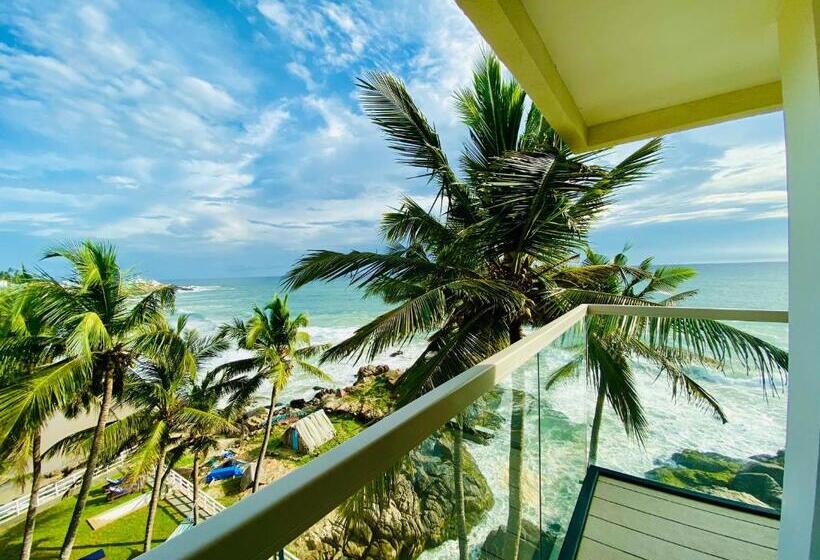 Курорт Rockholm At The Light House Beach