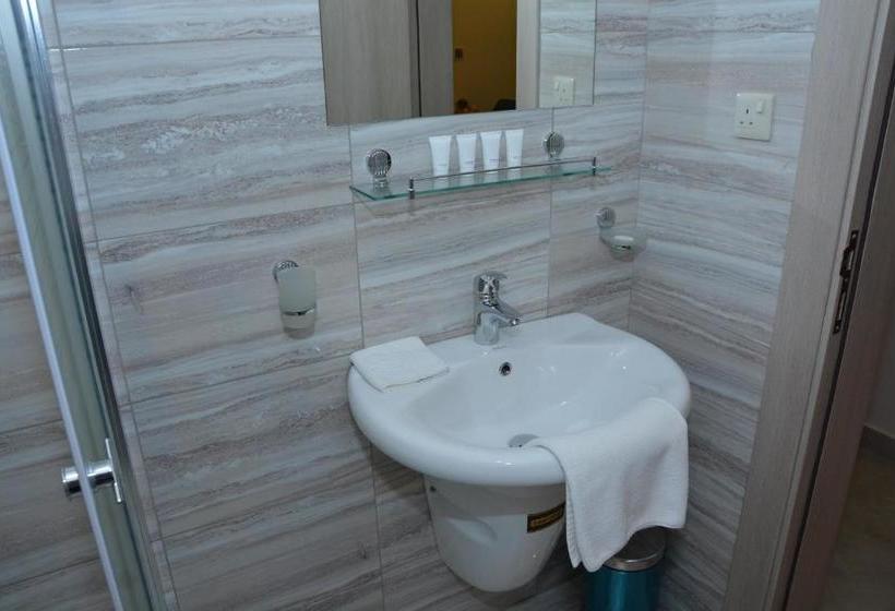 旅馆 The Lofts Kuwait Fintas