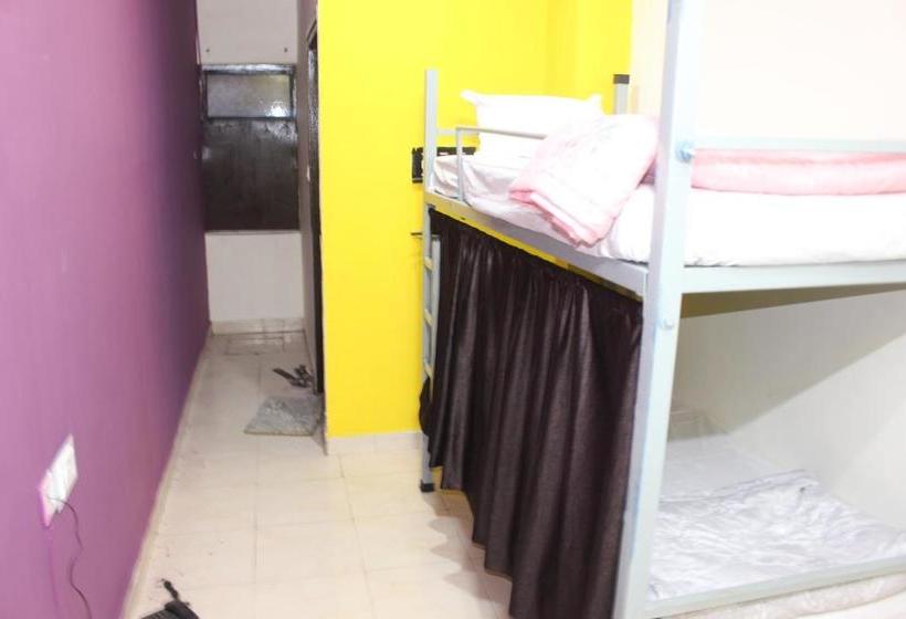 Awara Hostel & Dormitory