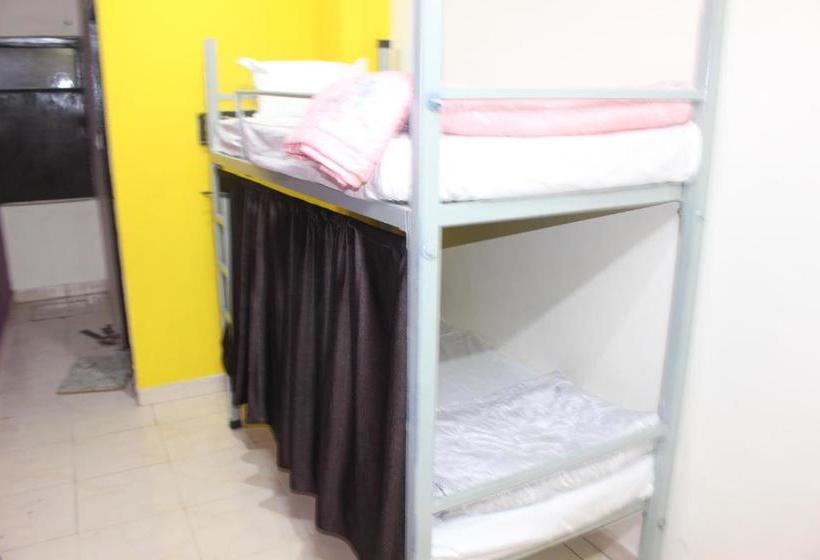 Awara Hostel & Dormitory