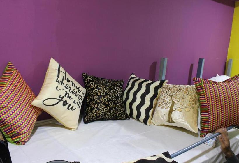 Awara Hostel & Dormitory