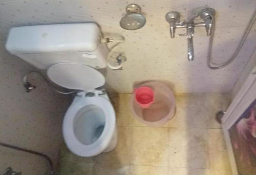 Awara Hostel & Dormitory