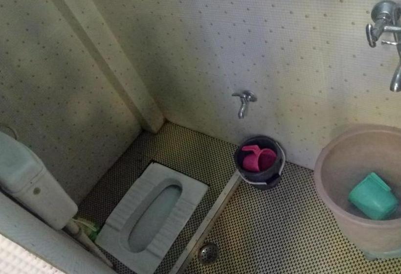 Awara Hostel & Dormitory