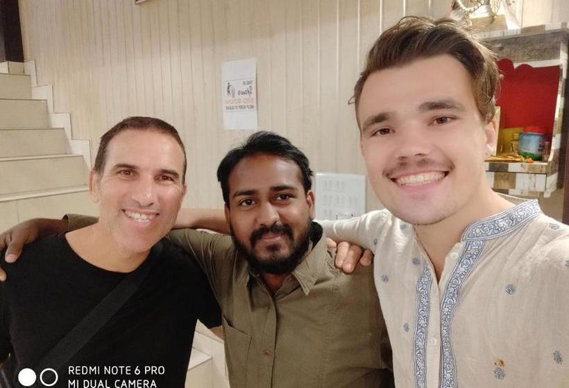 Awara Hostel & Dormitory