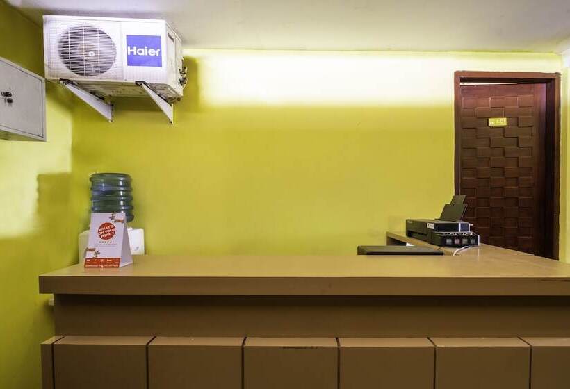 호텔 Capital O 1973 Guest House Toserba Selamat Syariah Pelabuhan Ratu