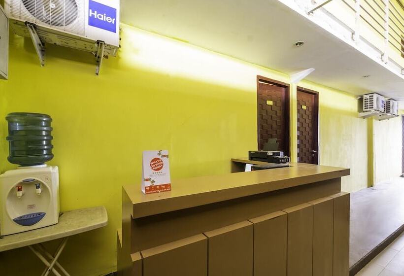 호텔 Capital O 1973 Guest House Toserba Selamat Syariah Pelabuhan Ratu