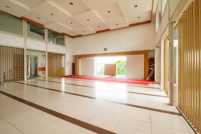 호텔 Capital O 1973 Guest House Toserba Selamat Syariah Pelabuhan Ratu