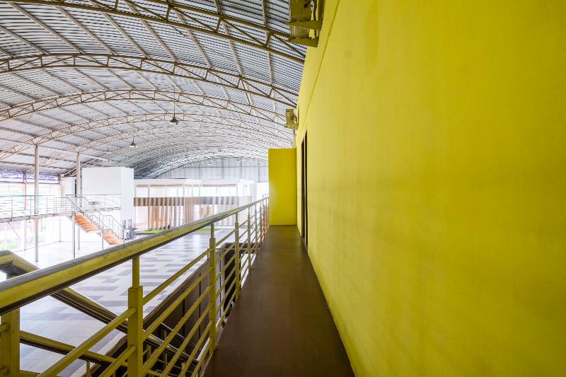 Отель Capital O 1973 Guest House Toserba Selamat Syariah Pelabuhan Ratu