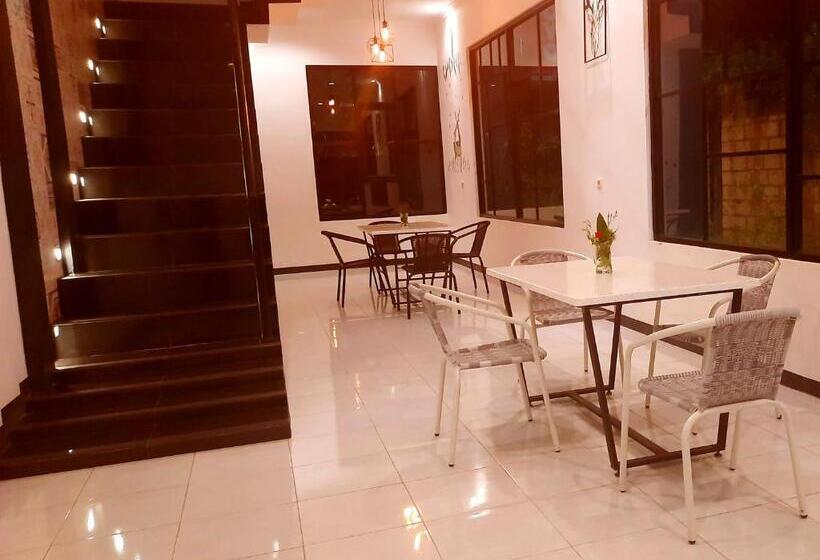 فندق Cozy Stay Kupang