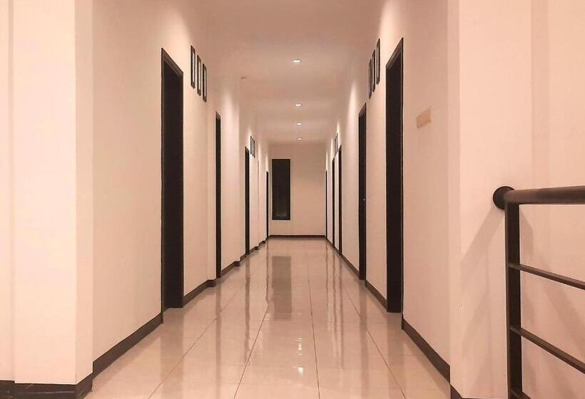 فندق Cozy Stay Kupang