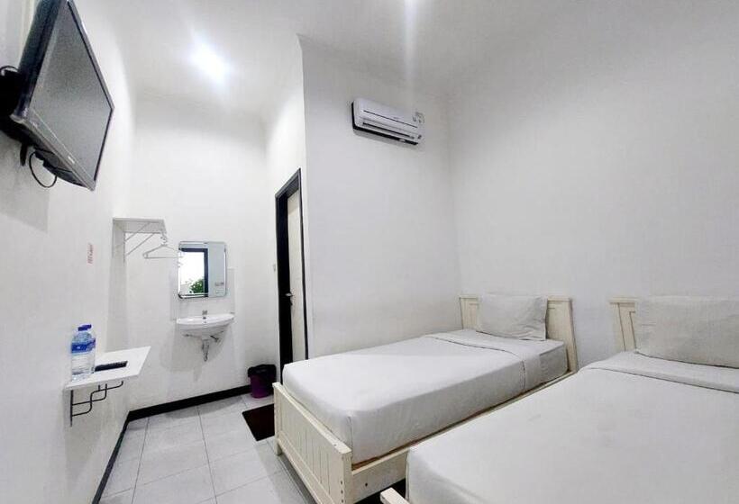 فندق Cozy Stay Kupang