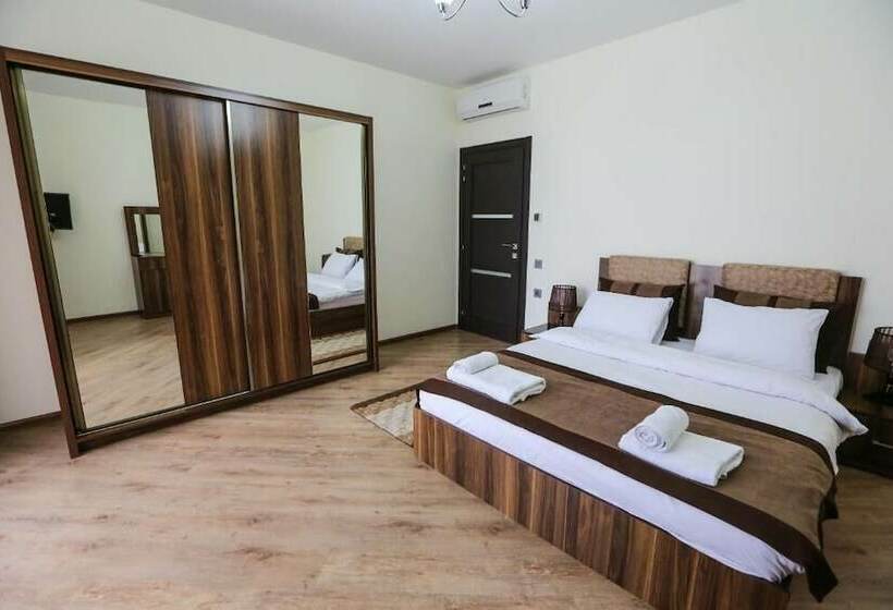 هتل Golden Moon Baku