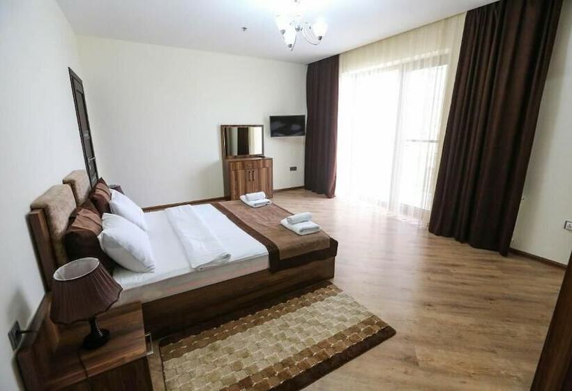 هتل Golden Moon Baku