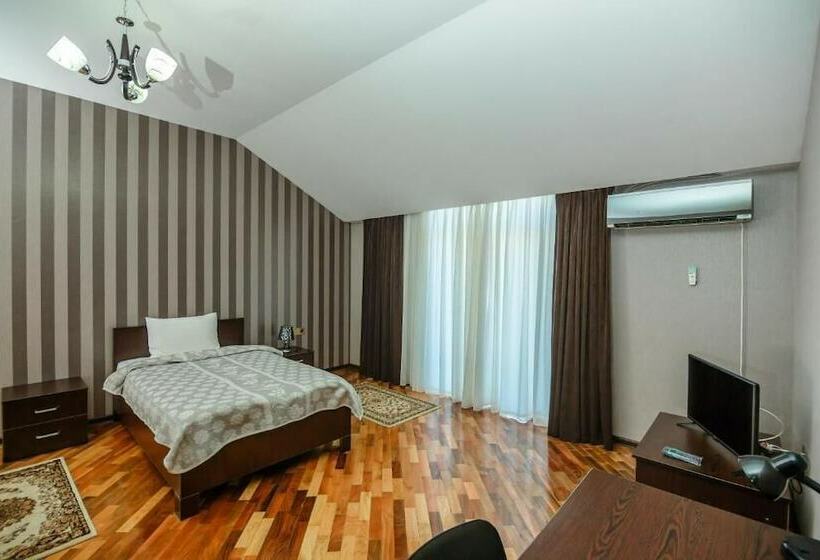هتل Golden Moon Baku