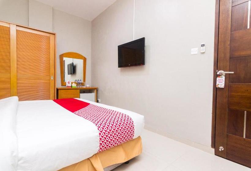 ホテル Capital O 1867 Kara Guest House