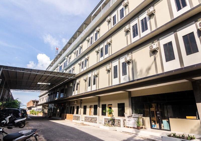 ホテル Capital O 1867 Kara Guest House