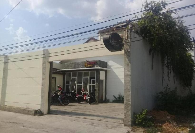 Отель Oyo 1924 Sweet Home