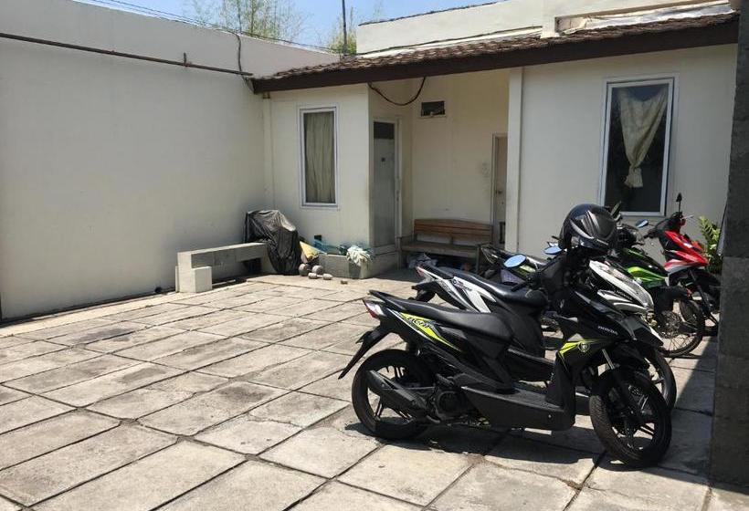 Отель Oyo 1924 Sweet Home