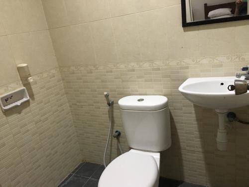 Отель Oyo 1924 Sweet Home