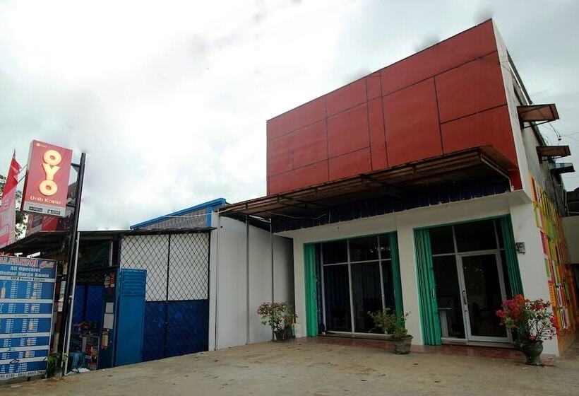 هتل Oyo 1981 Unib Kostel