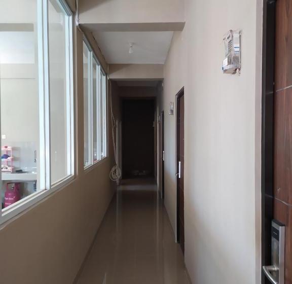 فندق Oyo 2006 Luvio Makassar