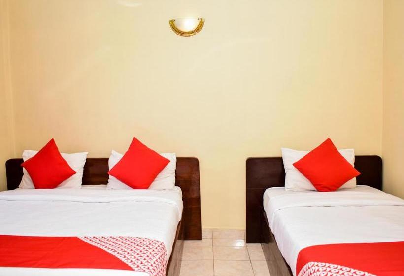 Отель Oyo 448  Absaras