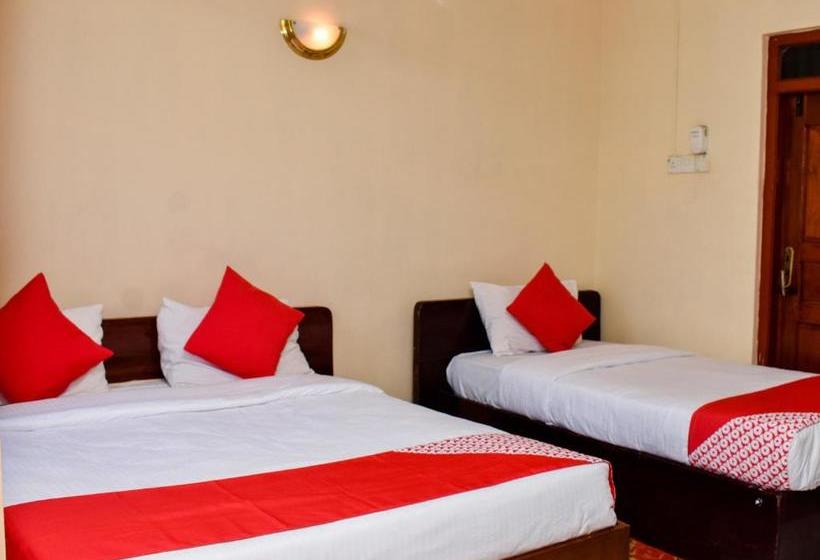 Отель Oyo 448  Absaras